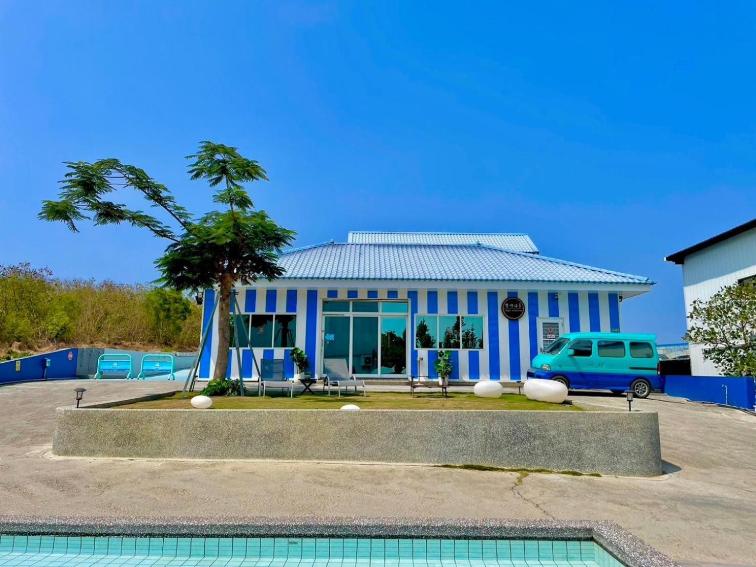 Loju Seaview Homestay Xiaoliuqiu Exterior photo